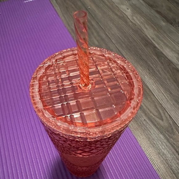 BNWT Starbucks Venti 24 oz 2021 Holiday Rose Gold Jewelled Diamond Tumbler - Picture 2 of 3